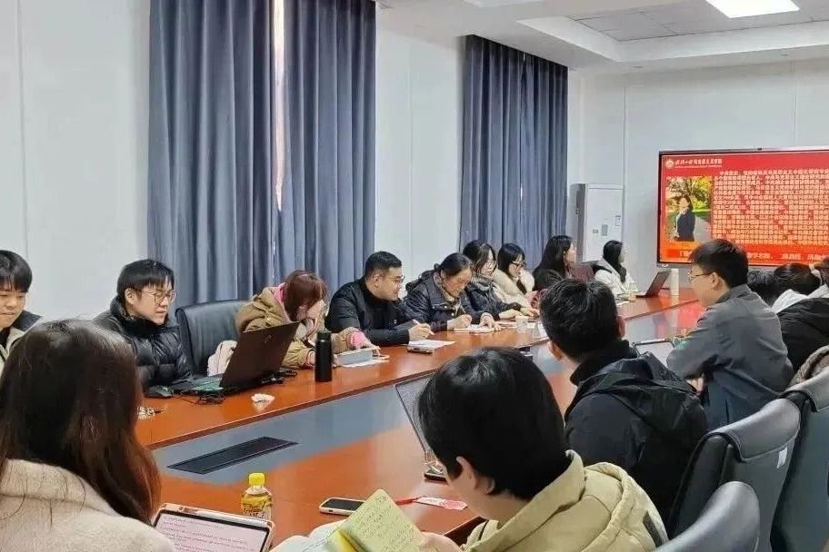 “一支部一品牌”学生党建展播 | 硕士2022级第五党支部：规范标准有重点，系统完整造品牌